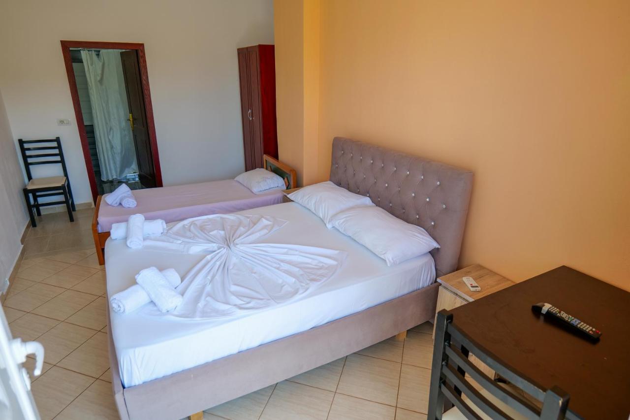 Ilias House Hotel Ksamil Buitenkant foto
