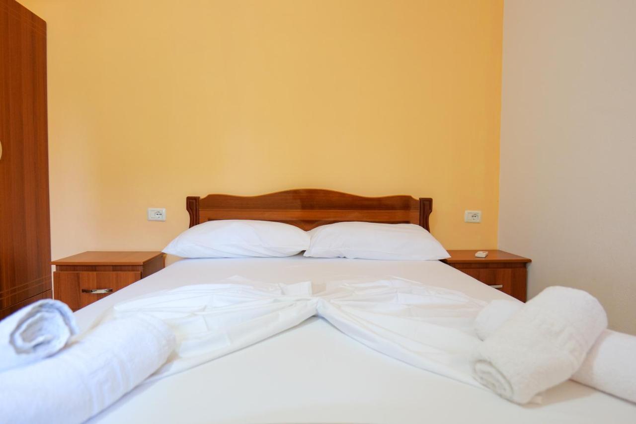 Ilias House Hotel Ksamil Buitenkant foto