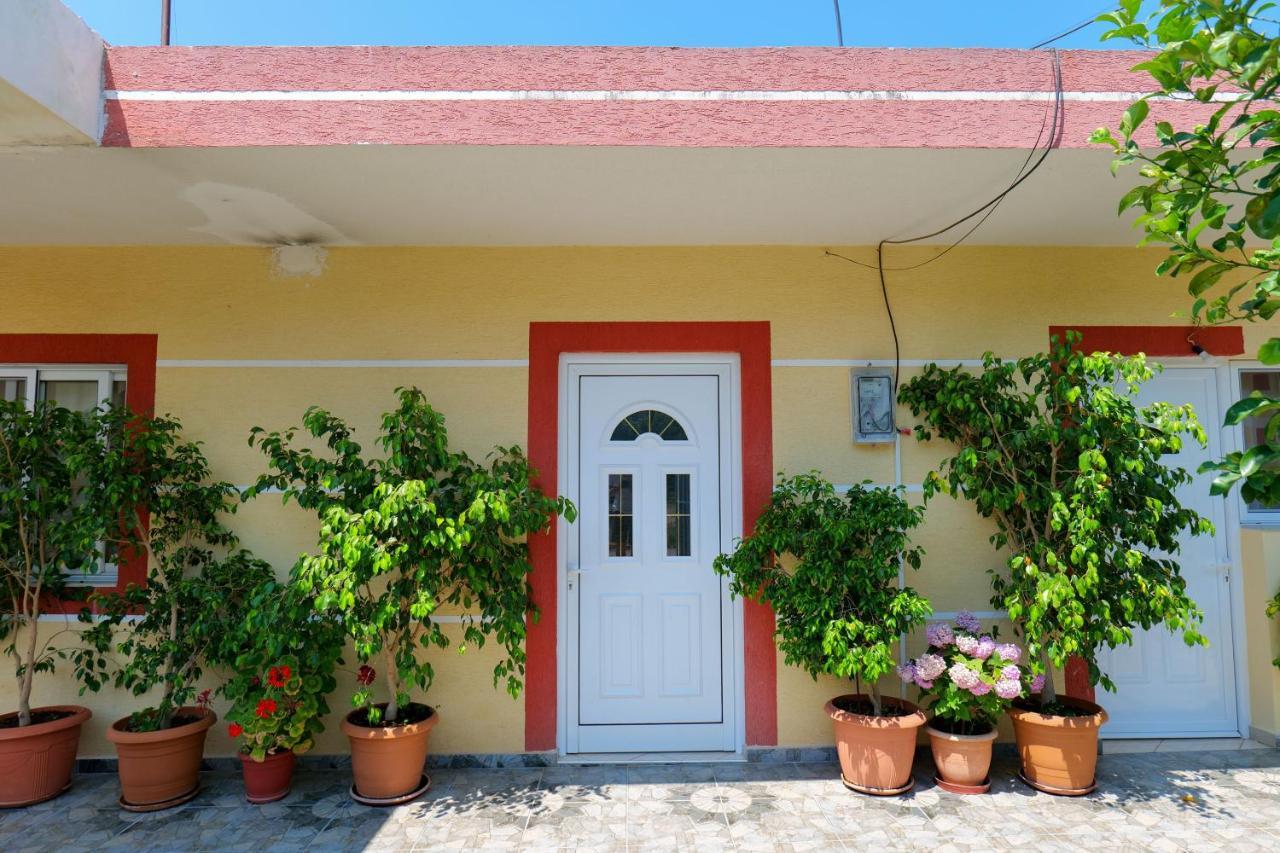 Ilias House Hotel Ksamil Buitenkant foto