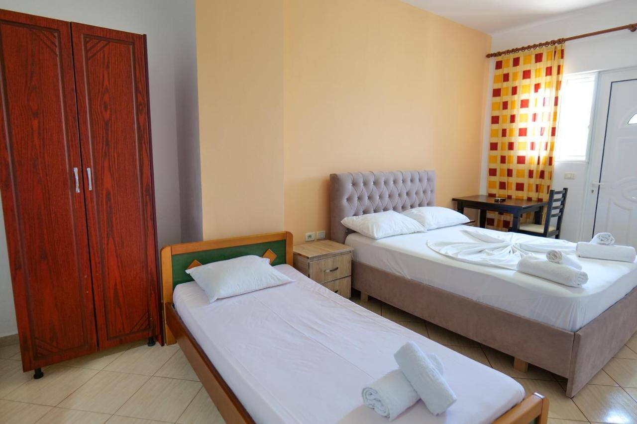 Ilias House Hotel Ksamil Buitenkant foto