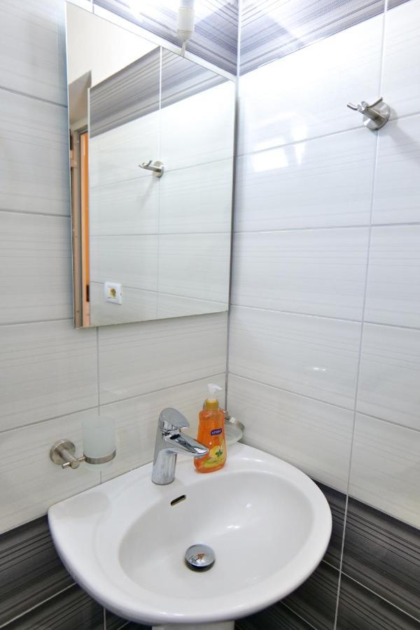 Ilias House Hotel Ksamil Buitenkant foto